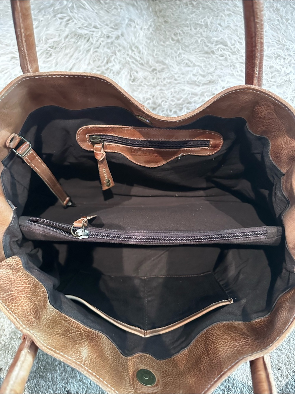 BedStu Rockaway Leather Tote Handbag-Like New! - Picture 3 of 5